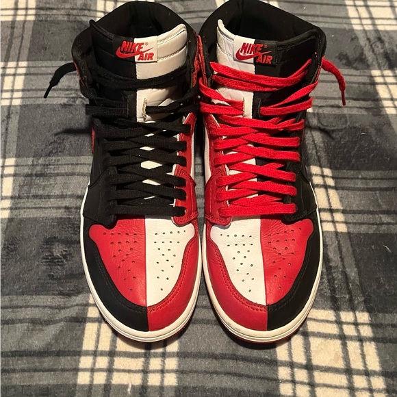 Jordan 1 Retro High (Homage to home) Non-Numbered - Picture 5 of 6